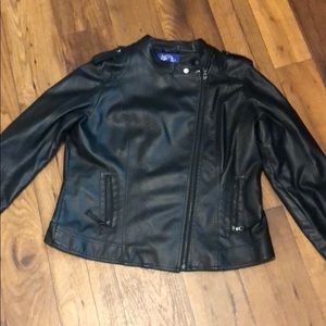 Look like leather jacket not real leather